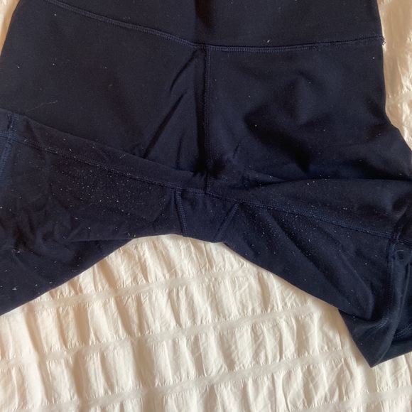 Navy blue 7inch Aritzia biker shorts - Picture 3 of 4